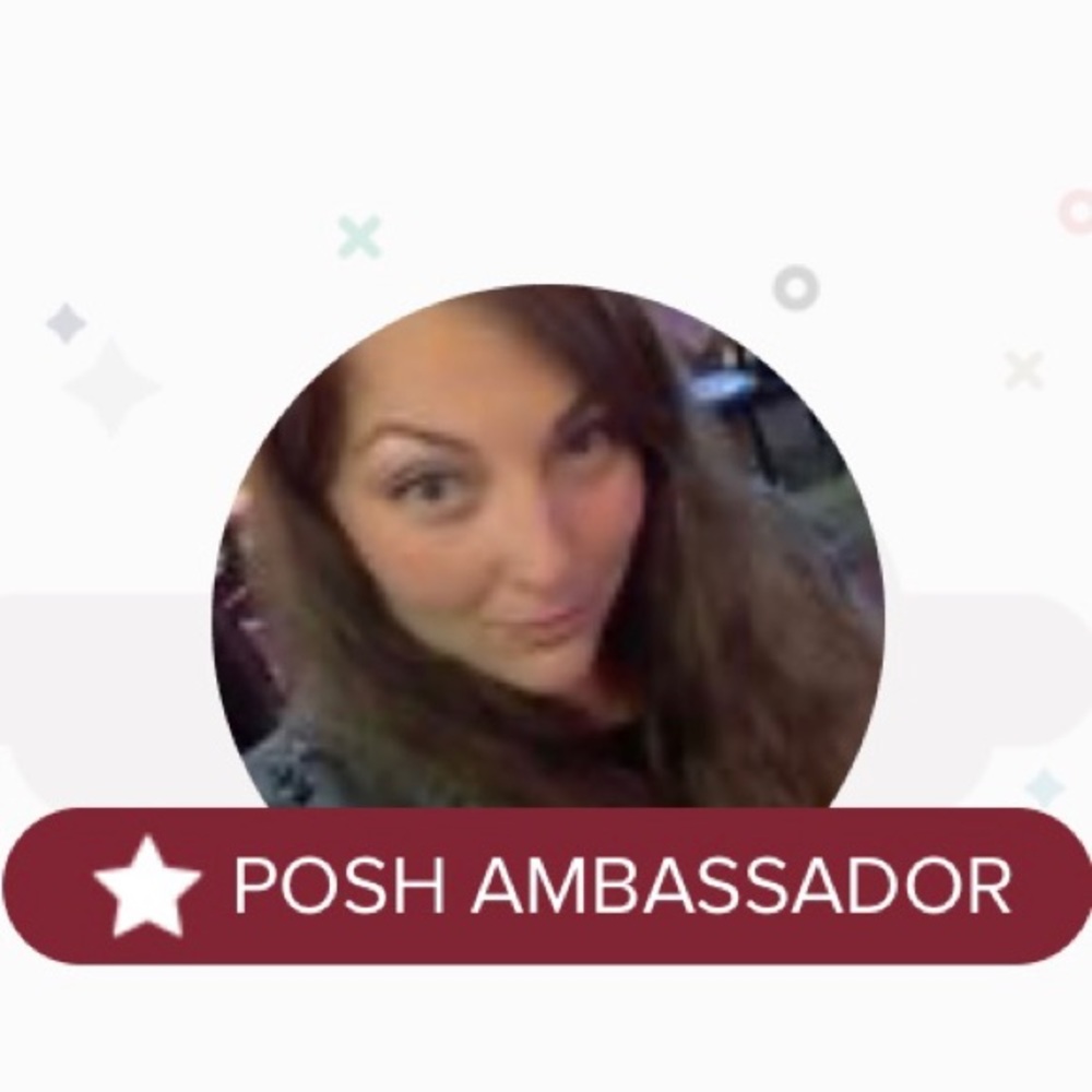 Meet your Posher, Nici! 🥰
